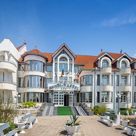 Hotel Castel Sfântu-Gheorghe 外观 照片