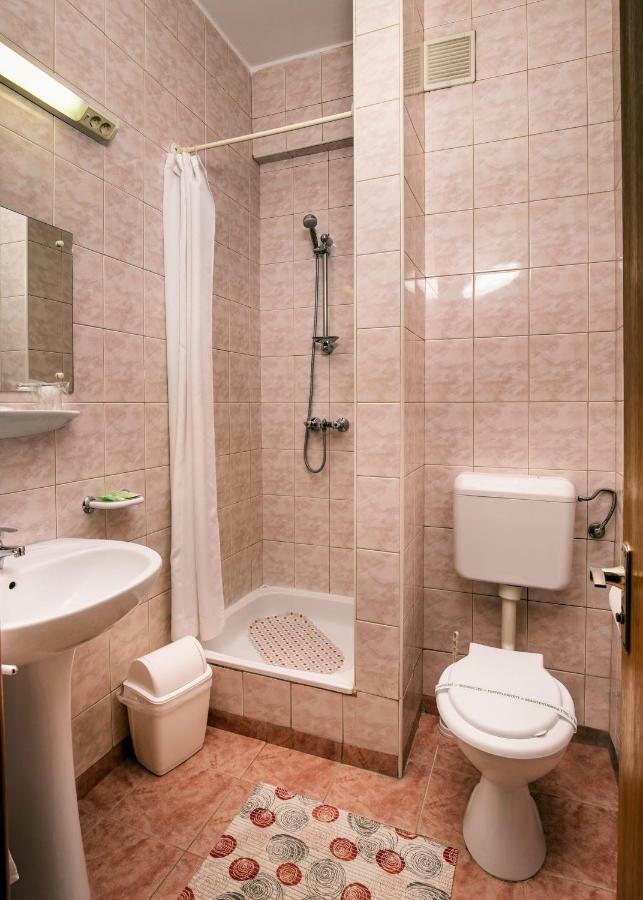 Hotel Castel Sfântu-Gheorghe 外观 照片